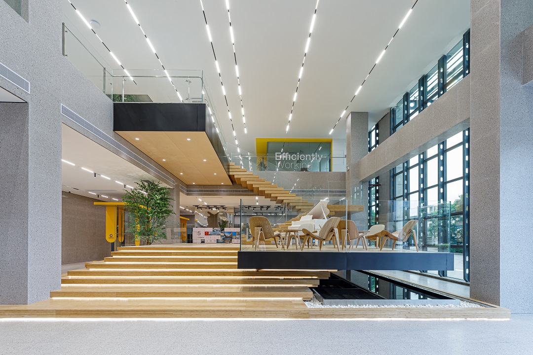 04_K8A7042_1 04_K8A7042_1